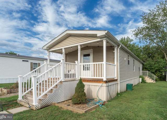 Property at 231 Johnson Dr, Fairless Hills, PA 19030, 3 beds, 1 bath