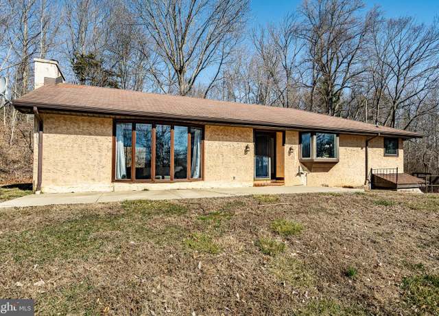 Property at 319 S Bonsall Rd, Coatesville, PA 19320, 4 beds, 2.5 baths