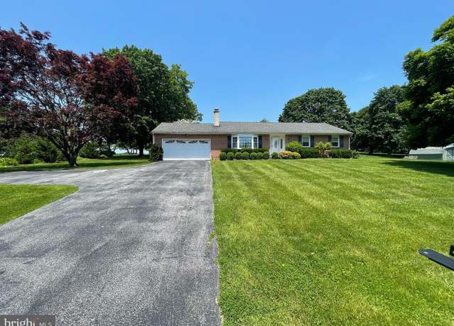 Property at 120 Locust Knoll Rd, Downingtown, PA 19335, 3 beds, 2 baths