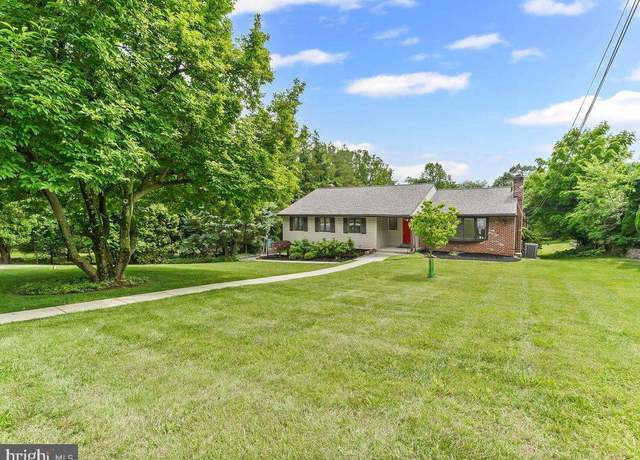 Property at 2924 Dogwood Ln, Broomall, PA 19008, 4 beds, 2.5 baths