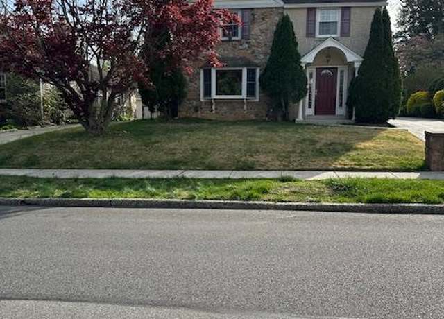 Property at 2700 Woodleigh Rd, Havertown, PA 19083, 4 beds, 3.5 baths