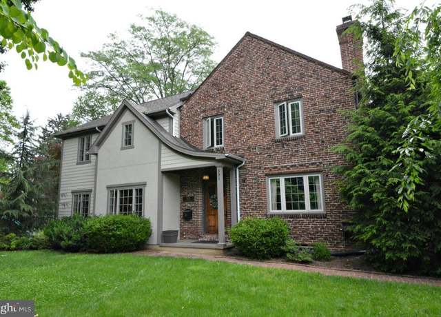 Property at 801 N President Ave, Lancaster, PA 17603, 3 beds, 2.5 baths