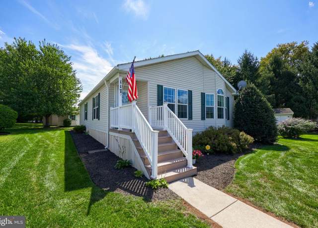 Property at 117 Summers Dr, Lancaster, PA 17601, 2 beds, 2 baths
