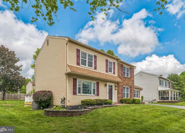 Property at 2113 Carol Ln, Norristown, PA 19401, 3 beds, 2.5 baths