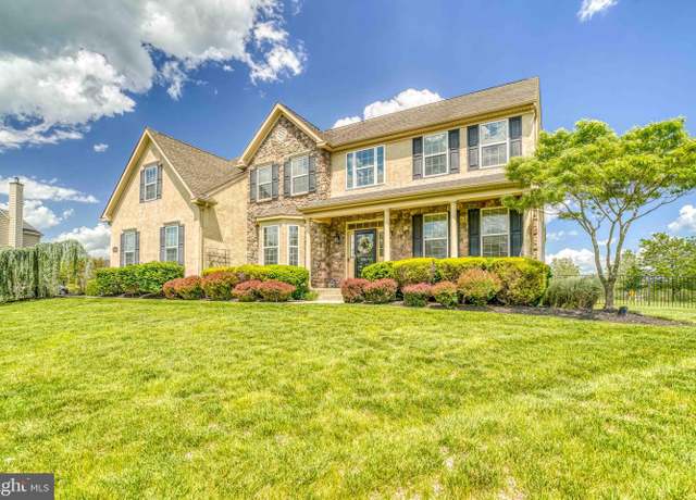 Property at 163 Wentworth Cir, Royersford, PA 19468, 5 beds, 5 baths