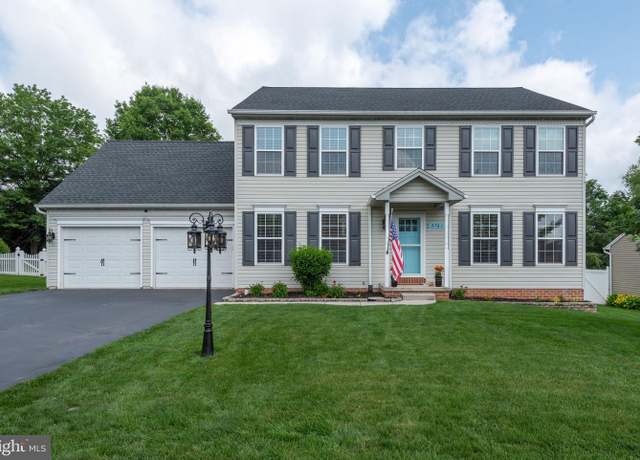 Property at 2761 Sparrow Dr, York, PA 17408, 4 beds, 2.5 baths
