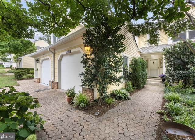 Property at 3205 N Tacoma St, Arlington, VA 22213, 3 beds, 3.5 baths