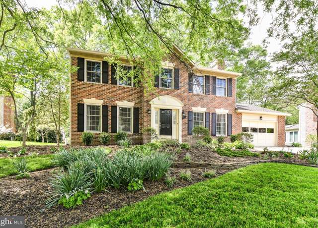 Property at 8228 Stacey Rd, Alexandria, VA 22308, 4 beds, 3.5 baths