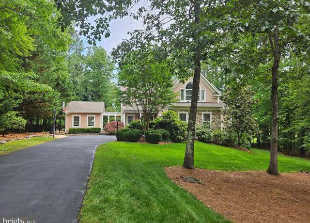 Property at 11607 Fawn Lake Pkwy, Spotsylvania, VA 22551, 5 beds, 4.5 baths