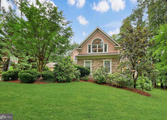 Property at 11607 Fawn Lake Pkwy, Spotsylvania, VA 22551, 5 beds, 4.5 baths