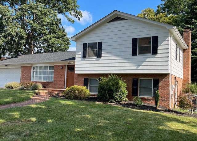 Property at 1104 Milroy Ct, Winchester, VA 22601, 4 beds, 3 baths
