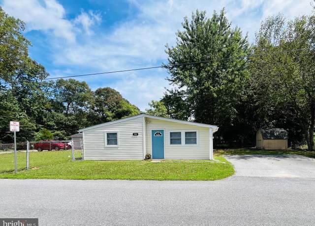 Property at 360 White Sands Dr, Lusby, MD 20657, 2 beds, 1 bath