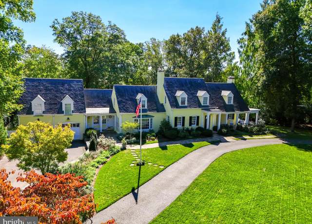 Property at 6620 Elgin Ln, Bethesda, MD 20817, 4 beds, 4 baths