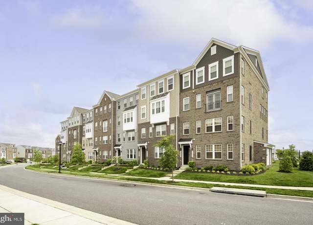 Property at 9629 Glassy Creek Way, Upper Marlboro, MD 20772, 2 beds, 2.5 baths