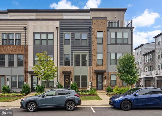 Property at 2503 Nicholson St, Hyattsville, MD 20782, 3 beds, 3.5 baths