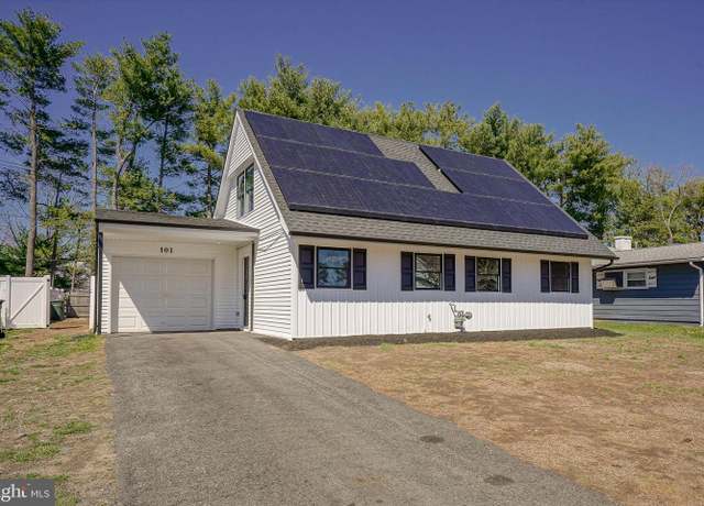 Property at 101 Shawmont Ln, Willingboro, NJ 08046, 4 beds, 2 baths