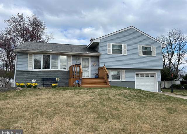 Property at 1303 Salem Rd, Burlington, NJ 08016, 3 beds, 1 bath