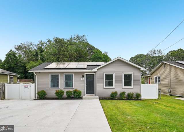 Property at 42 Franklin Ave, Villas, NJ 08251, 3 beds, 2 baths