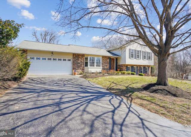 Property at 10525 Brevity Dr, Great Falls, VA 22066, 5 beds, 3 baths