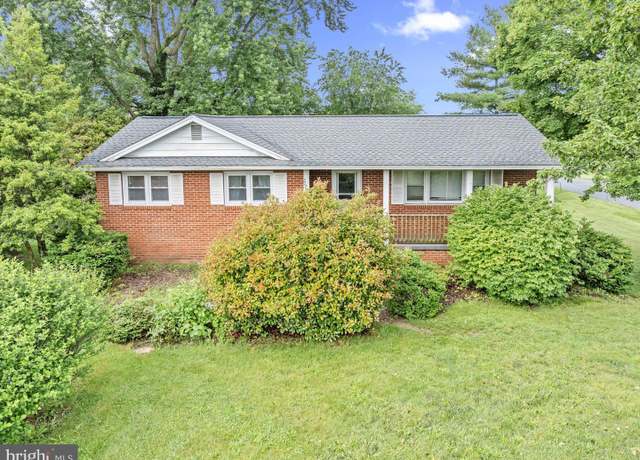 Property at 22286 Senedo Rd, Edinburg, VA 22824, 3 beds, 2 baths