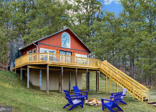 Property at 221 Dewdrop Ln, Hedgesville, WV 25427, 3 beds, 1 bath