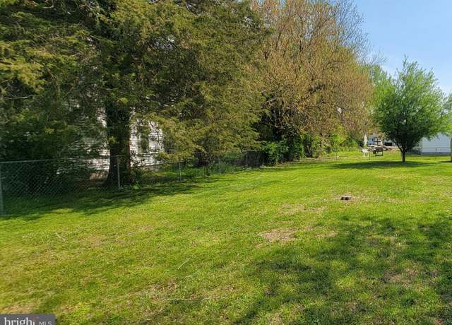 Property at 21 W Mispillion St, Harrington, DE 19952