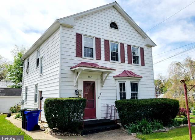 Property at 562 Dunn Irvin Dr, Hagerstown, MD 21740, 3 beds