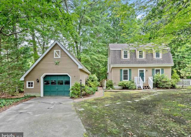 Property at 5 Lighthouse Ct, Ocean Pines, MD 21811, 3 beds, 2 baths