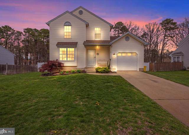 Property at 9 Monroe Ct, Berlin, NJ 08009, 3 beds, 1.5 baths