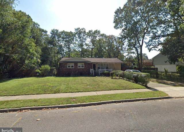 Property at 34 W 7th Ave, Pine Hill, NJ 08021, 3 beds, 1.5 baths