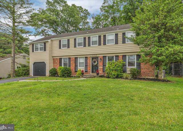 Property at 1752 Lark Ln, Cherry Hill, NJ 08003, 5 beds, 3.5 baths