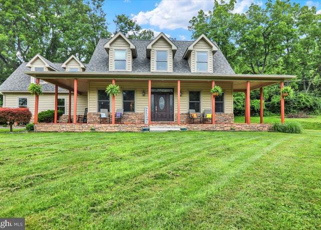 Property at 52-A Woodside Ave, Temple, PA 19560, 4 beds, 2.5 baths