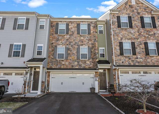Property at 127 Carters Mill Rd, Bensalem, PA 19053, 3 beds, 3.5 baths