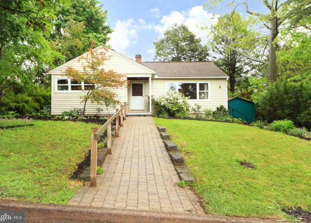 Property at 1331 N Allen St, State College, PA 16803, 3 beds, 1 bath