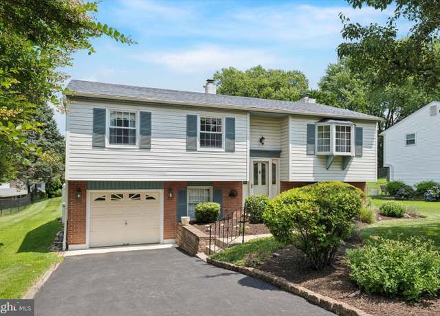 Property at 675 Bender Dr, Upper Chichester, PA 19014, 4 beds, 1.5 baths