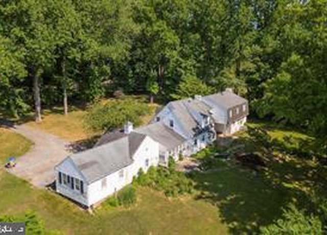 Property at 402 S Newtown Street Rd, Newtown Square, PA 19073, 0.5 baths