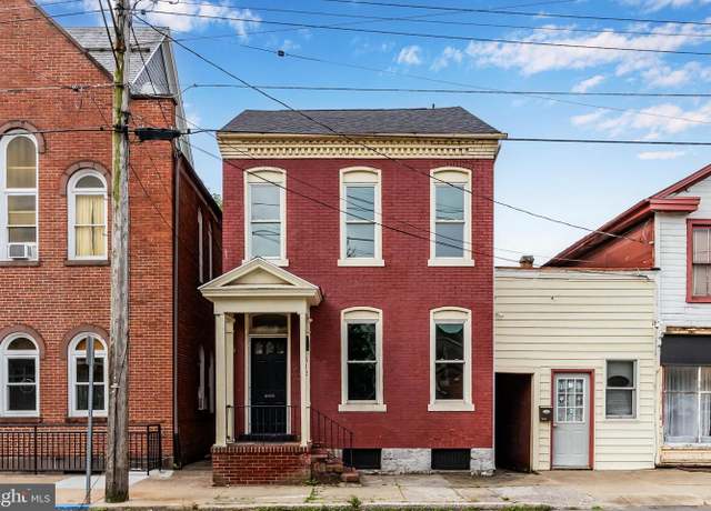 Property at 512 Mifflin St, Huntingdon, PA 16652, 3 beds, 1 bath