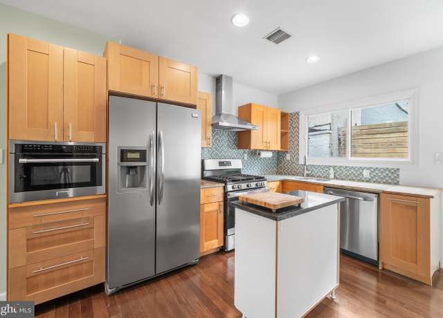 Property at 718 S Randolph St, Philadelphia, PA 19147, 2 beds, 1.5 baths