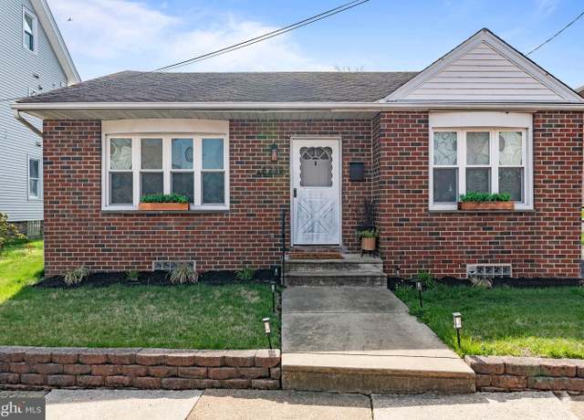 Property at 8239 Pine Rd, Philadelphia, PA 19111, 3 beds, 2 baths