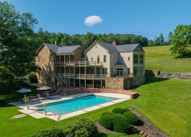 Property at 5751 Mount Pisgah Rd, York, PA 17406, 5 beds, 4.5 baths