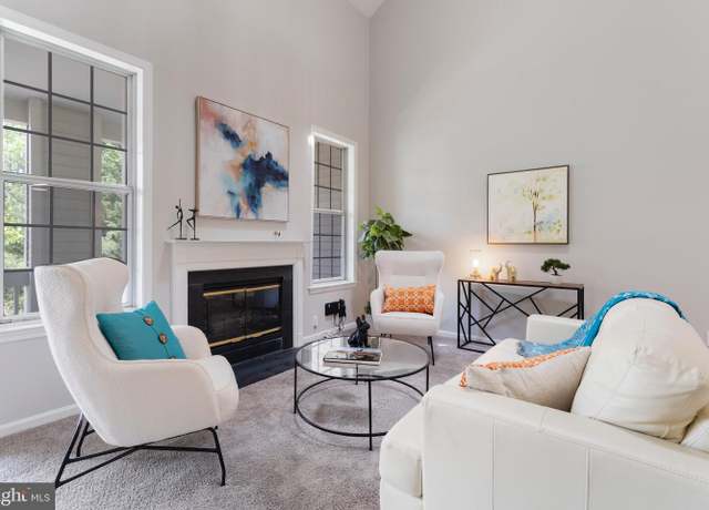 Property at 7014 Ellingham Cir Unit F, Alexandria, VA 22315, 2 beds, 2.5 baths