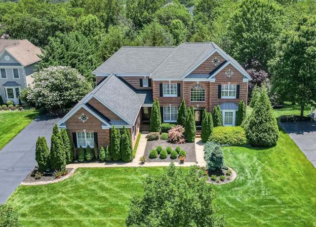 Property at 5359 Walkerton Ct, Haymarket, VA 20169, 5 beds, 5.5 baths