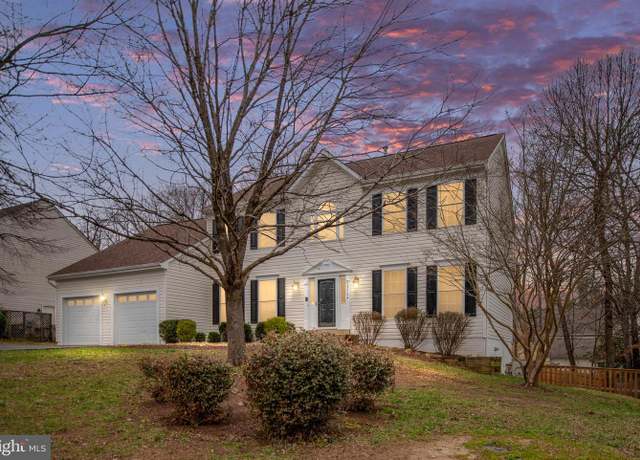 Property at 13104 Willow Point Dr, Fredericksburg, VA 22408, 4 beds, 3.5 baths