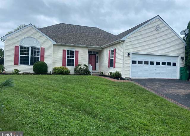 Property at 301 Seacroft Dr, Dover, DE 19904, 3 beds, 2 baths