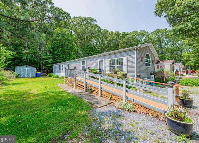 Property at 35020 South Dr, Lewes, DE 19958, 3 beds, 2 baths