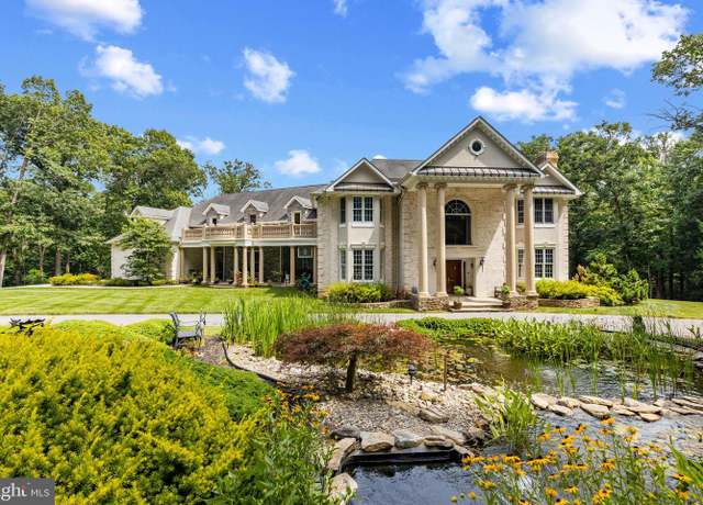 Property at 4120 Piney Grove Rd, Glyndon, MD 21071, 6 beds, 7 baths