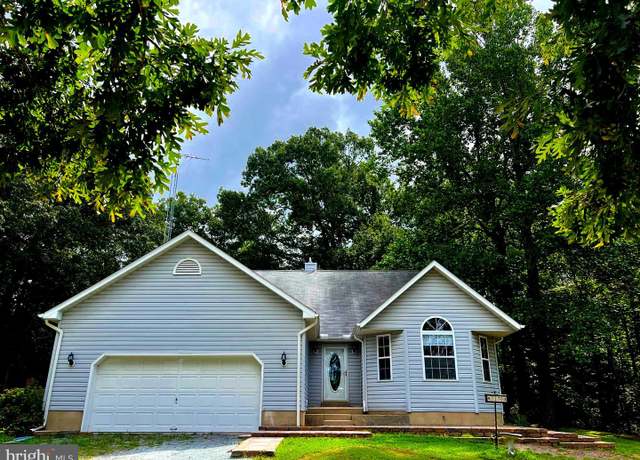 Property at 7270 Mackall Rd, St Leonard, MD 20685, 3 beds, 2.5 baths