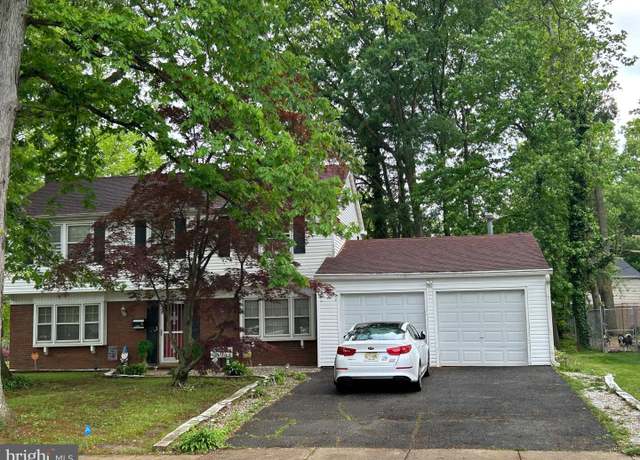 Property at 59 Emerald Ln, Willingboro, NJ 08046, 4 beds, 2.5 baths