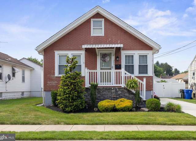 Property at 244 Fernwood Ave, Burlington, NJ 08016, 3 beds, 1.5 baths