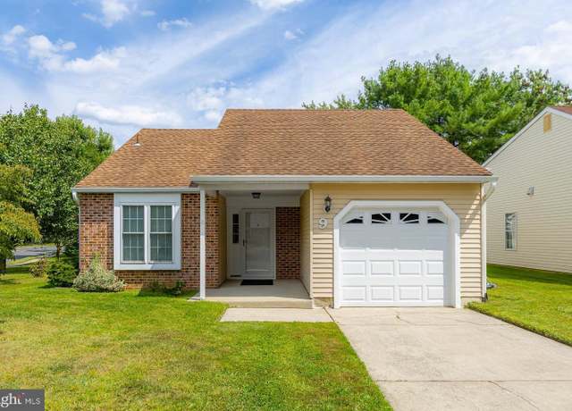 Property at 9 Avandale Ct, Mount Laurel, NJ 08054, 2 beds, 2 baths